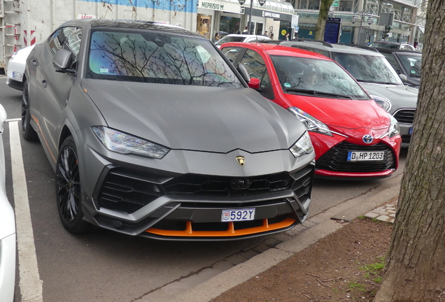 Lamborghini Urus