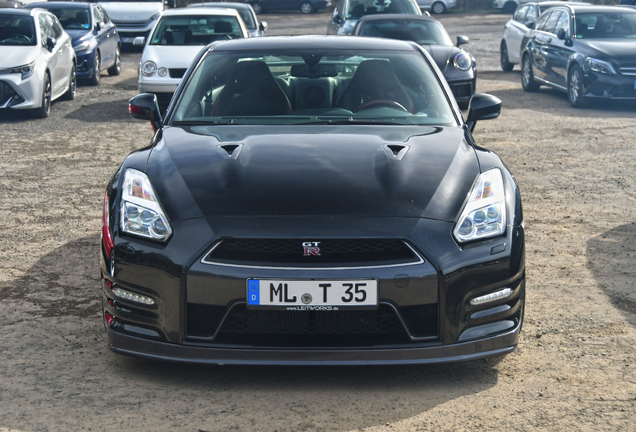 Nissan GT-R 2012