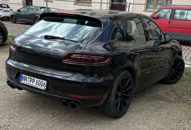 Porsche 95B Macan GTS