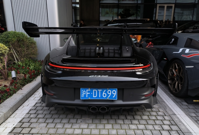 Porsche 992 GT3 RS Weissach Package