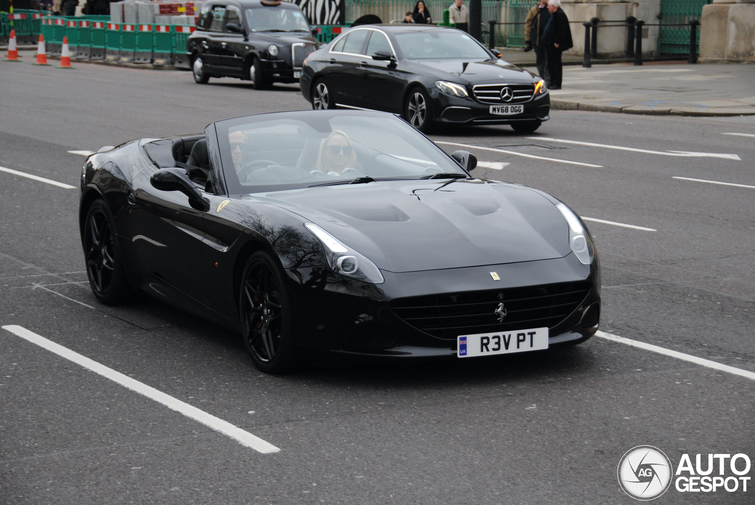 Ferrari California T