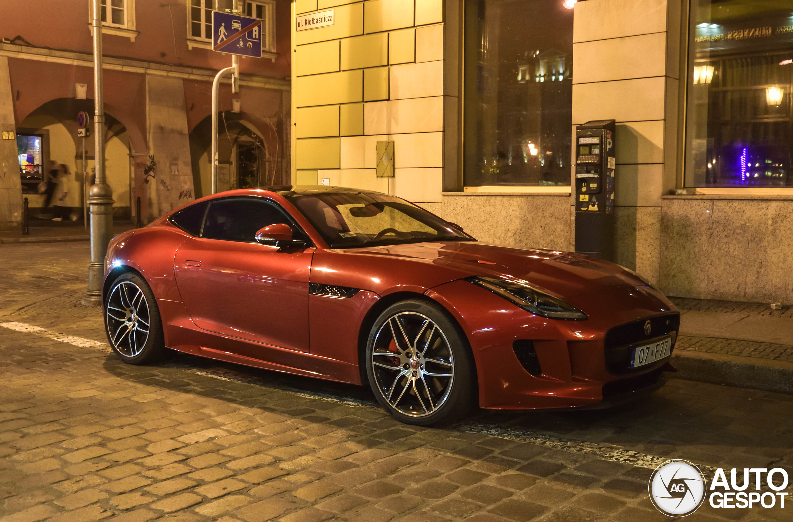 Jaguar F-TYPE R AWD Coupé