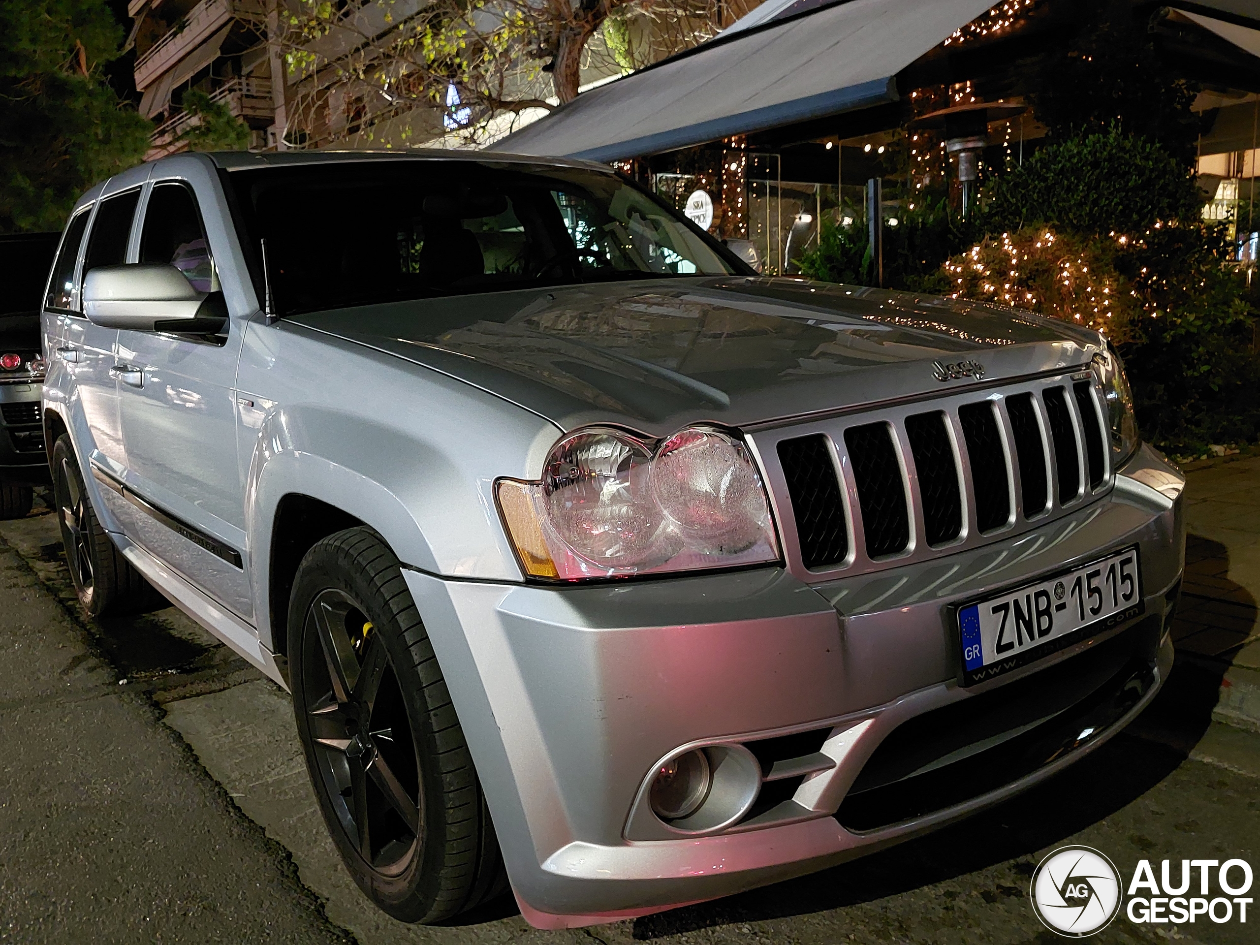 Jeep Grand Cherokee SRT-8 2005