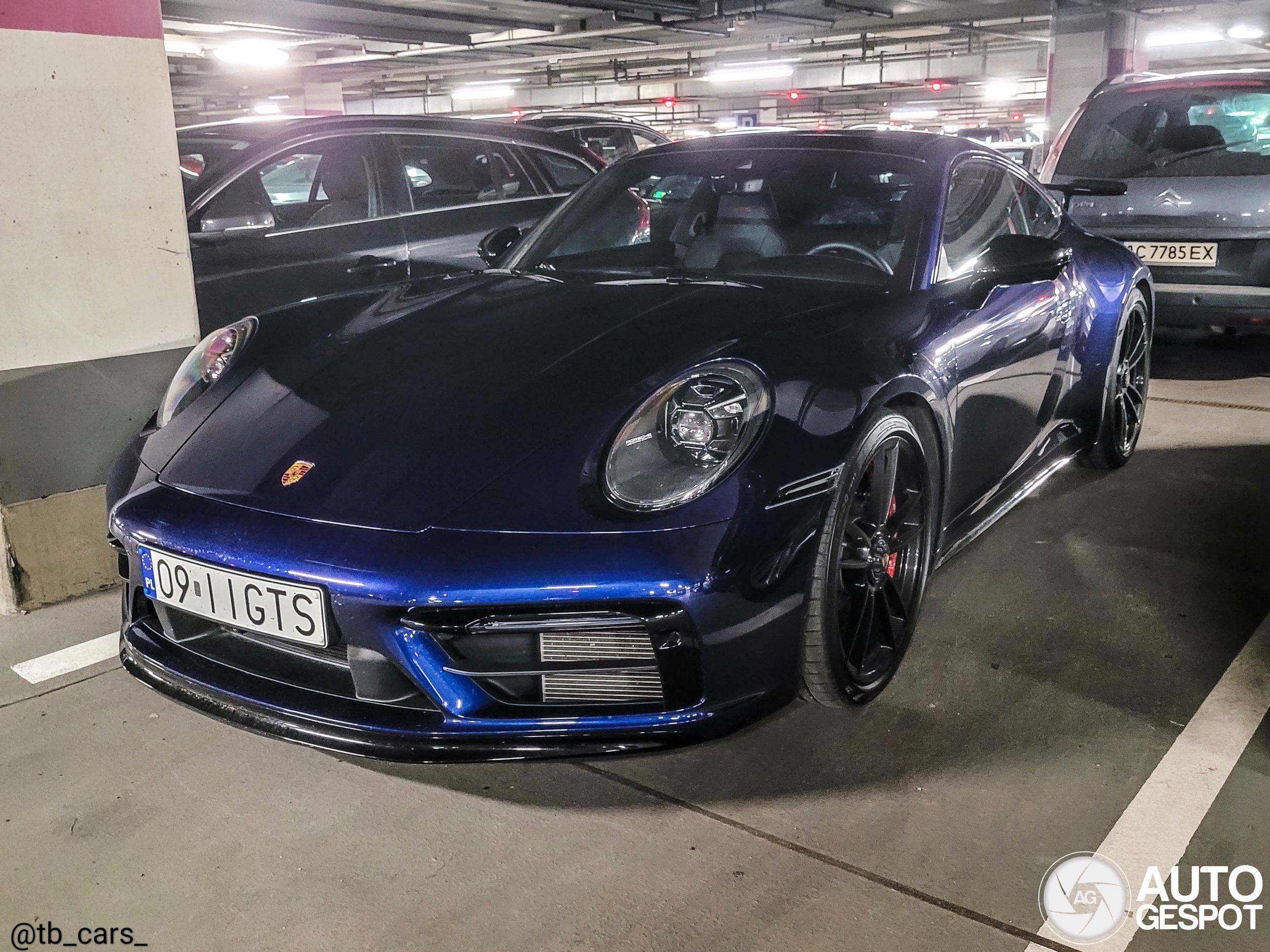 Porsche 992 Carrera GTS