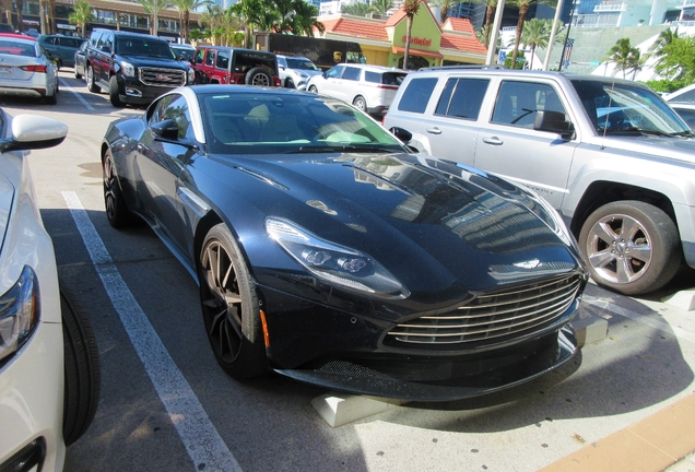 Aston Martin DB11