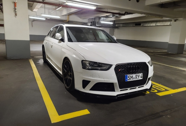 Audi RS4 Avant B8