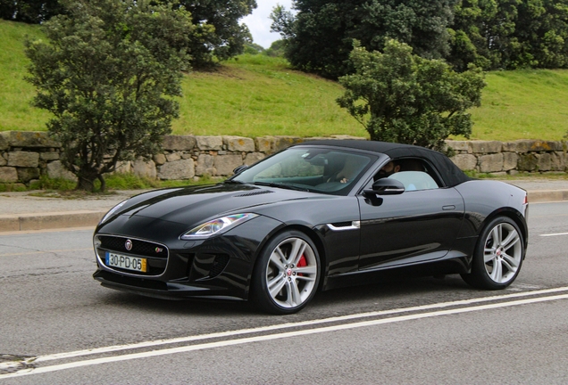 Jaguar F-TYPE S Convertible