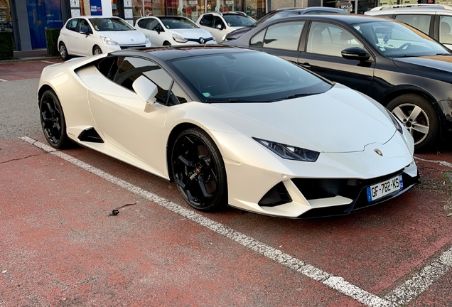 Lamborghini Huracán LP640-4 EVO