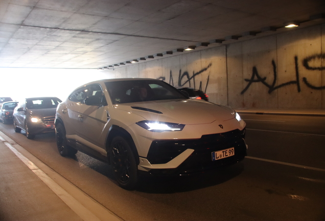 Lamborghini Urus S