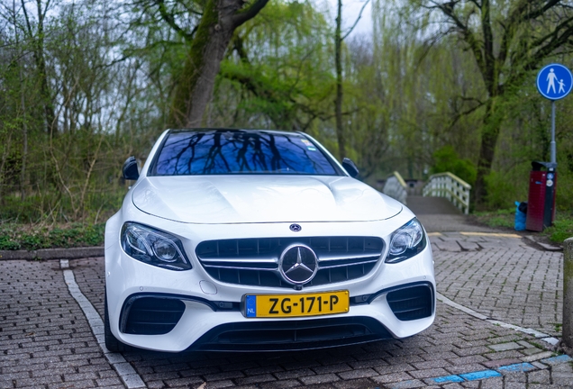 Mercedes-AMG E 63 S W213