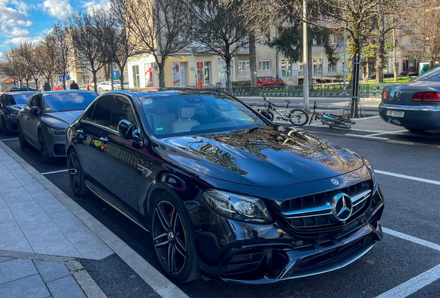 Mercedes-AMG E 63 S W213