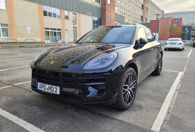 Porsche 95B Macan GTS MkII