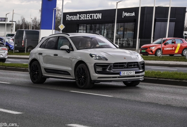 Porsche 95B Macan GTS MkIII