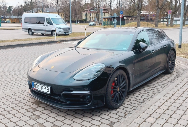 Porsche 971 Panamera GTS Sport Turismo