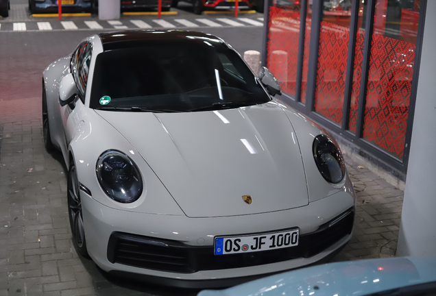 Porsche 992 Carrera 4S