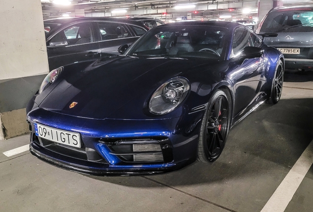 Porsche 992 Carrera GTS