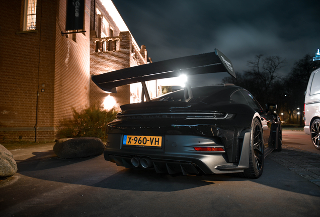 Porsche 992 GT3 RS Weissach Package