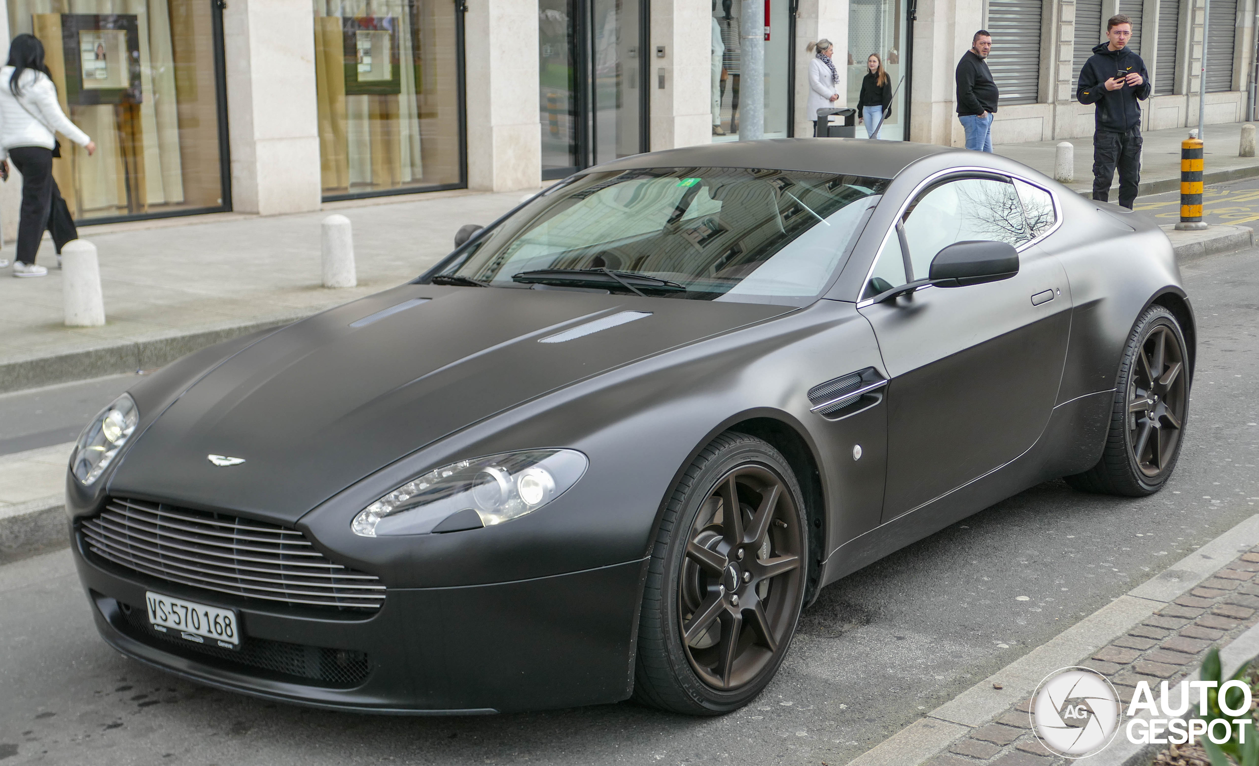 Aston Martin V8 Vantage