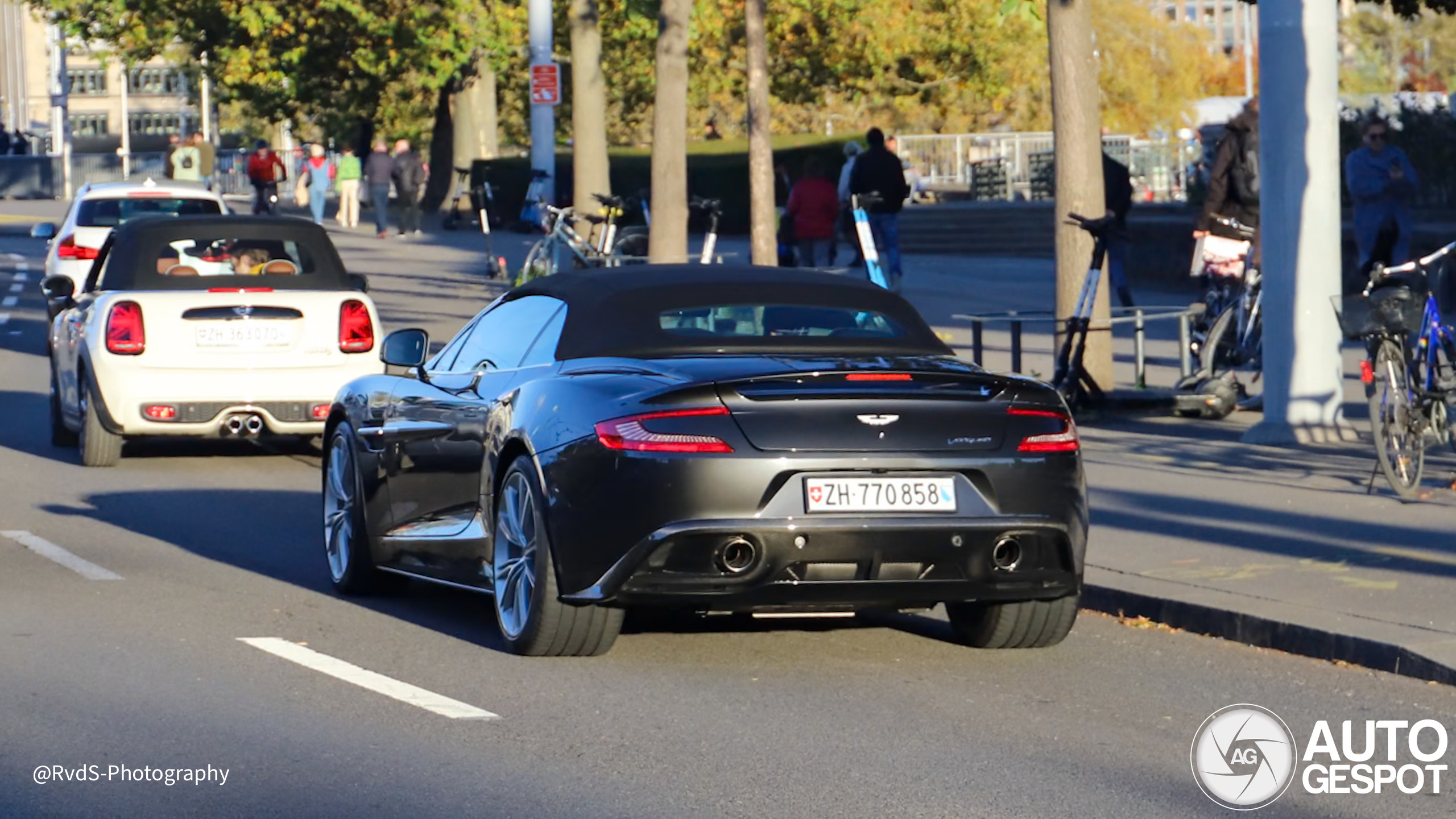 Aston Martin Vanquish Volante