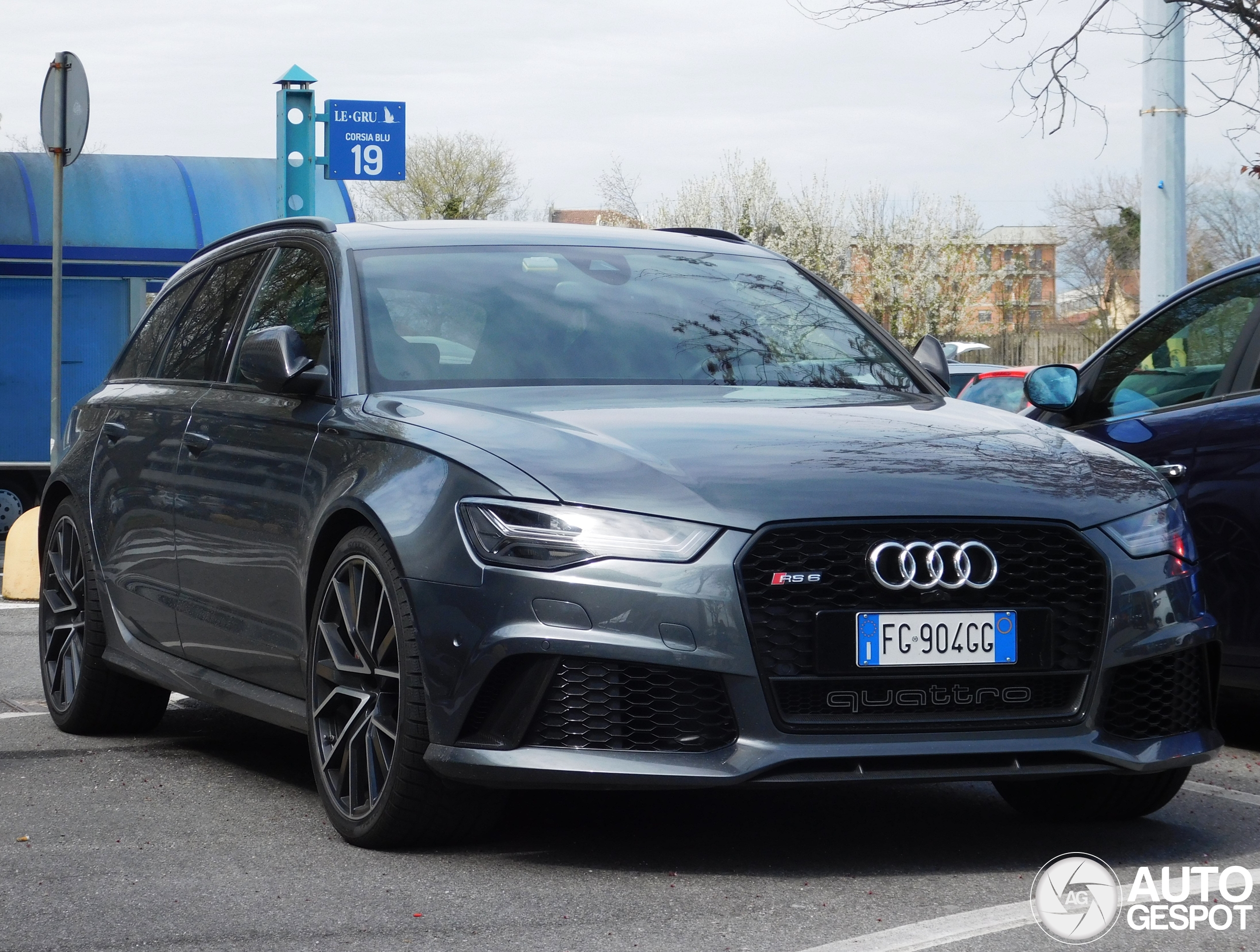 Audi RS6 Avant C7 2015