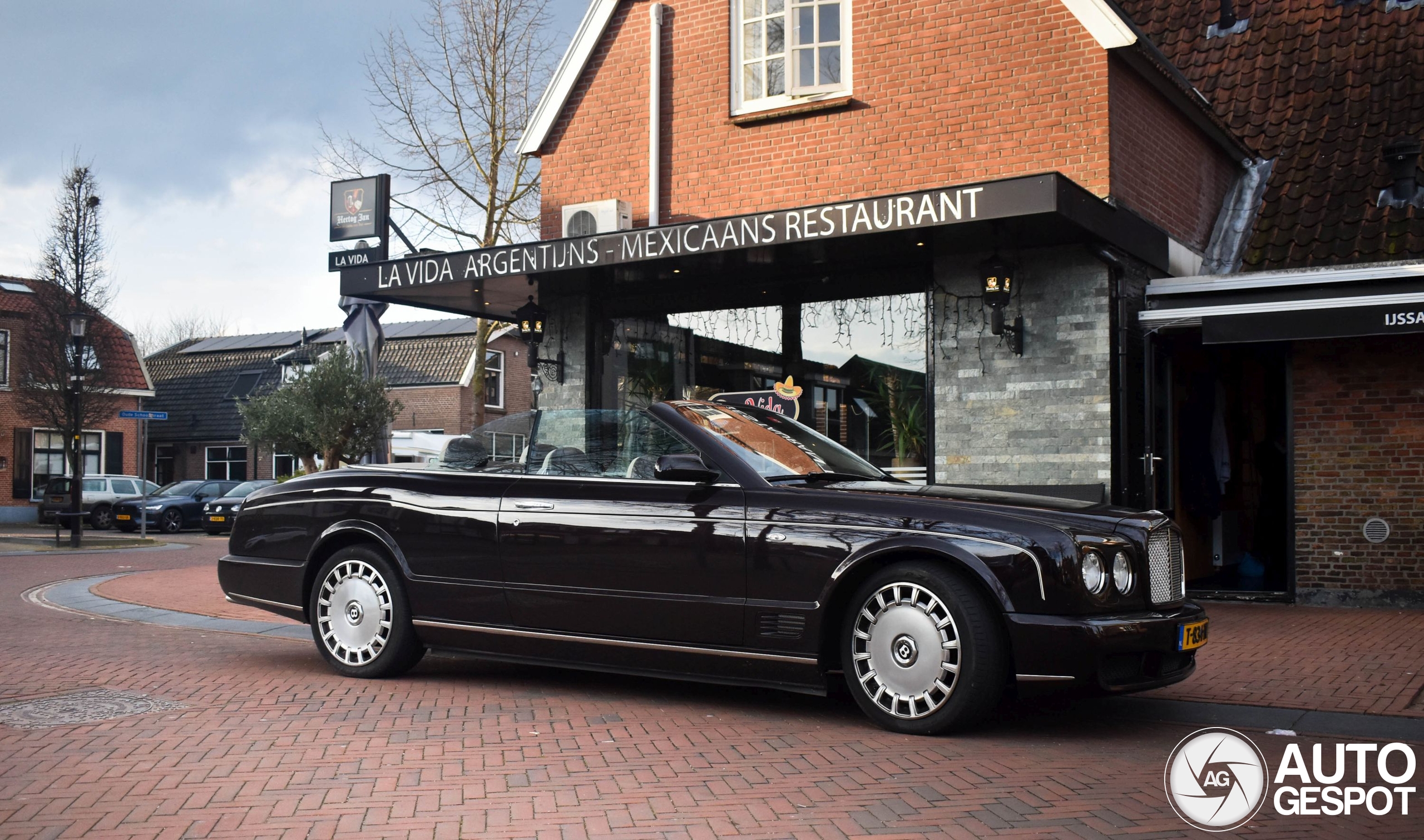 Bentley Azure 2006