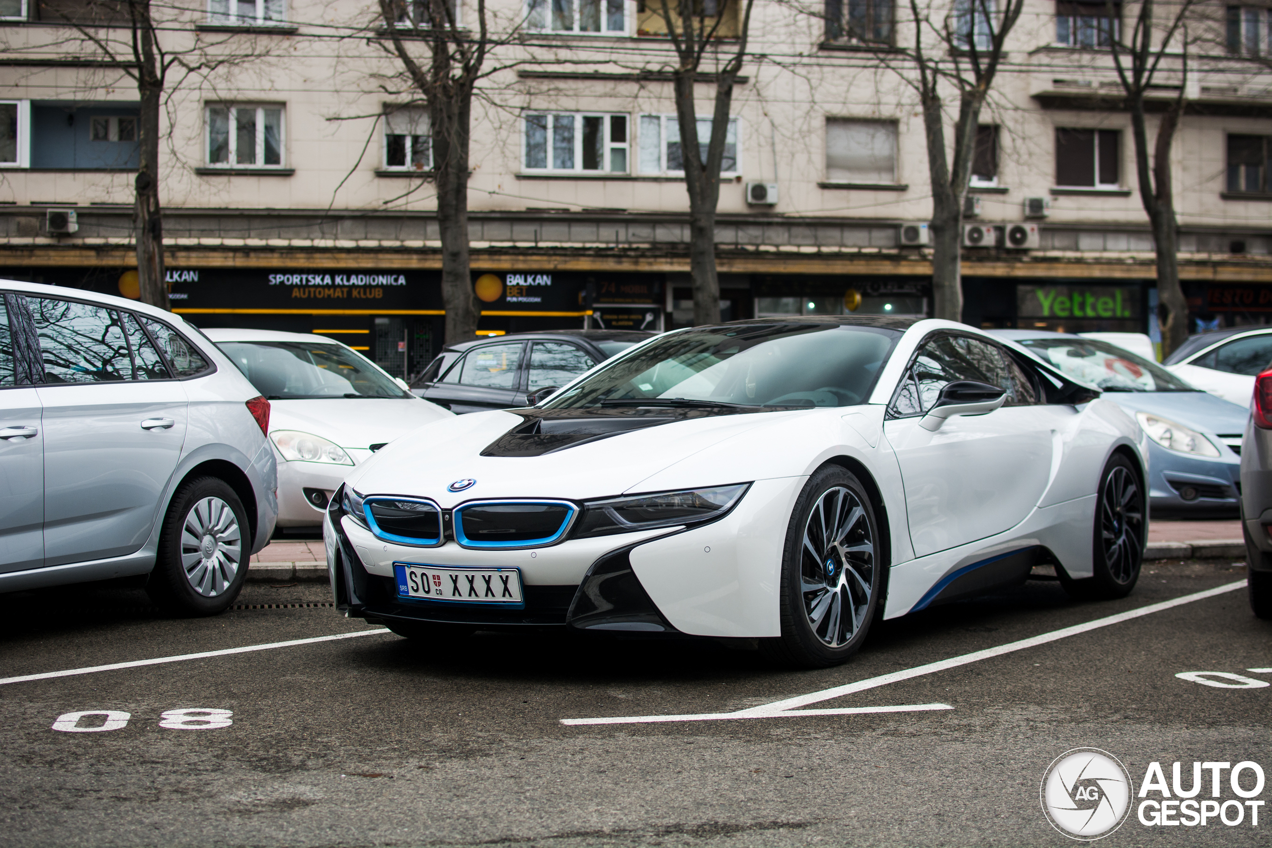 BMW i8