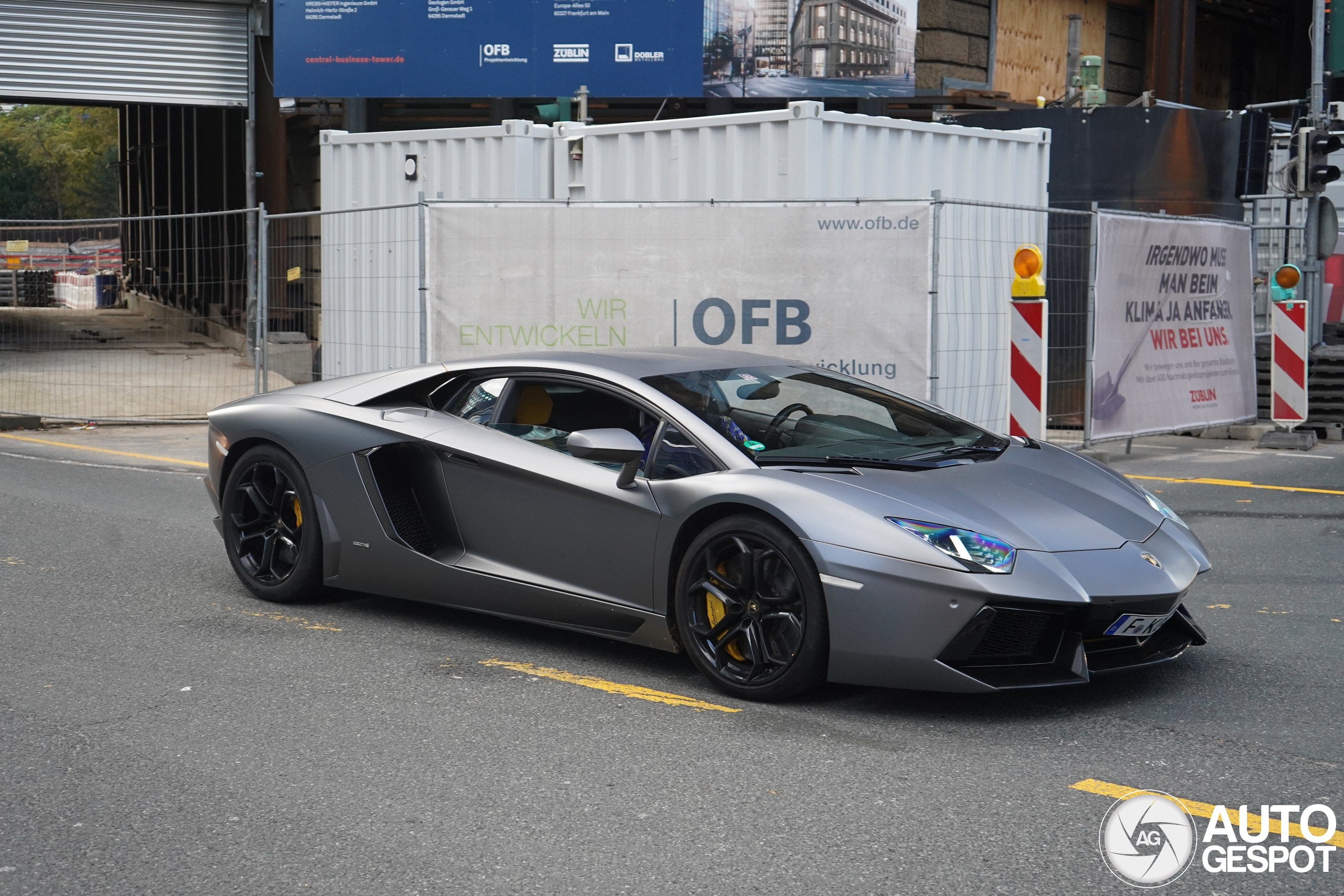 Lamborghini Aventador LP700-4