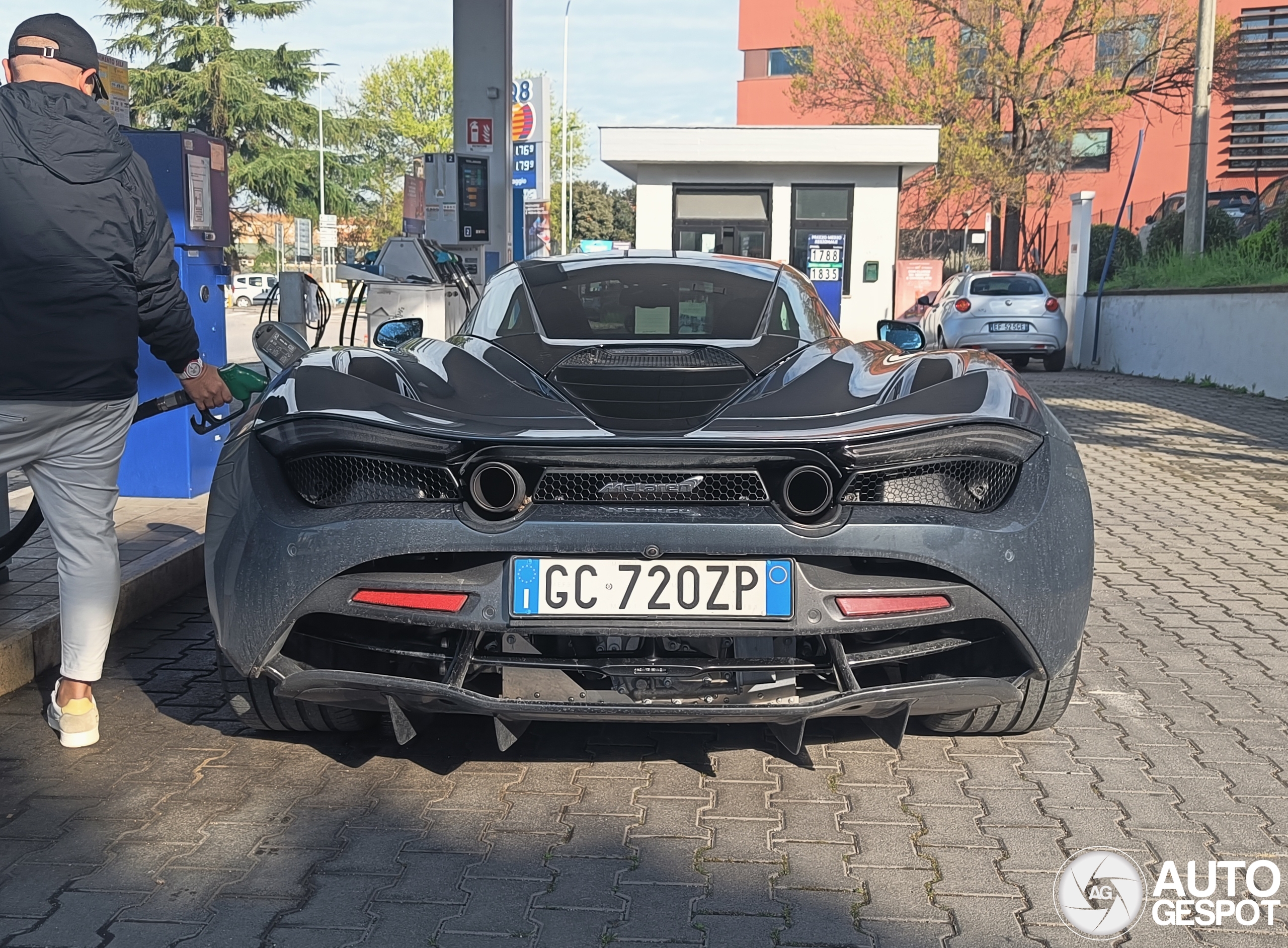 McLaren 720S