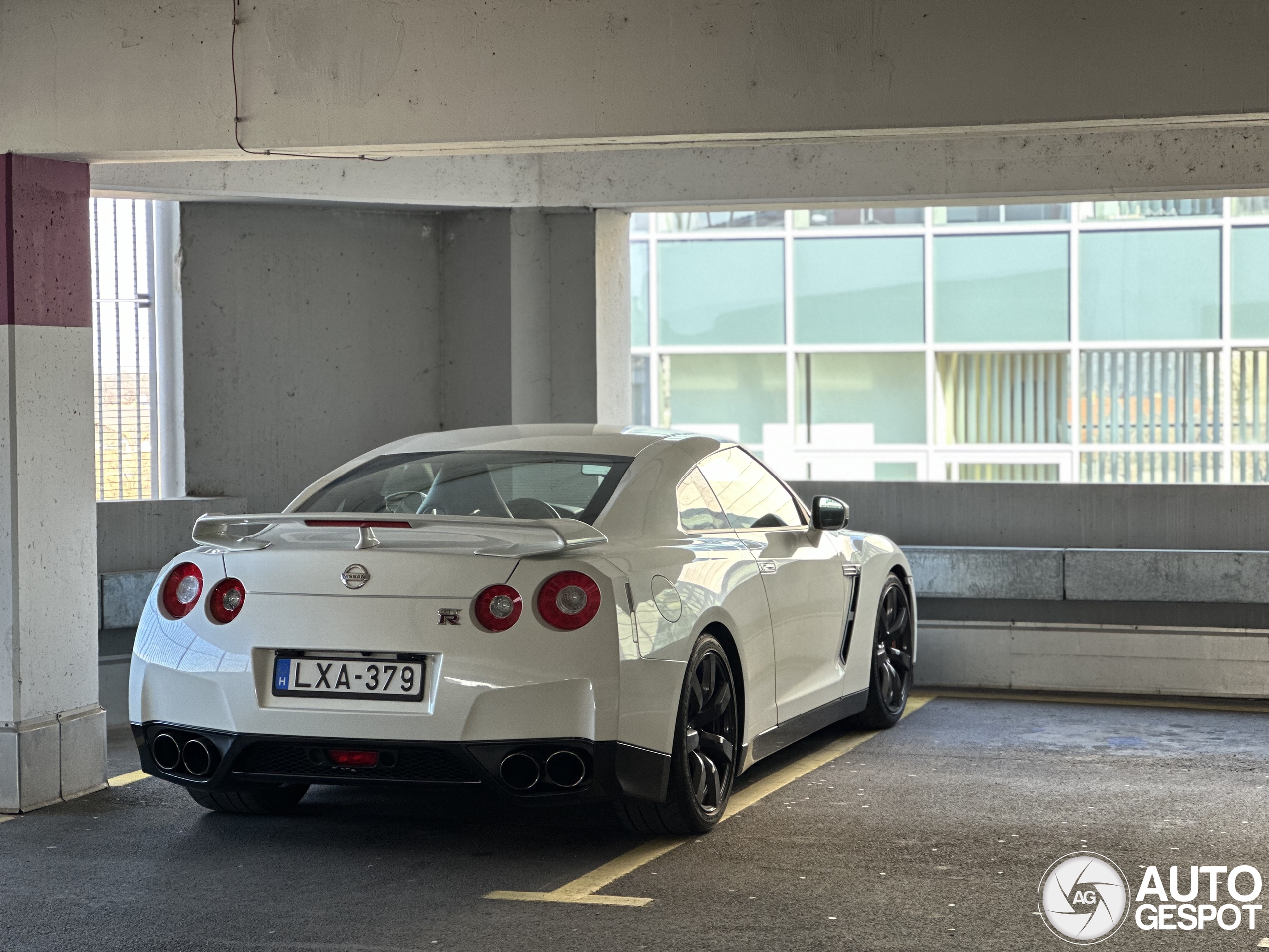 Nissan GT-R