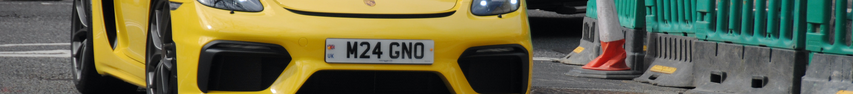 Porsche 718 Cayman GT4