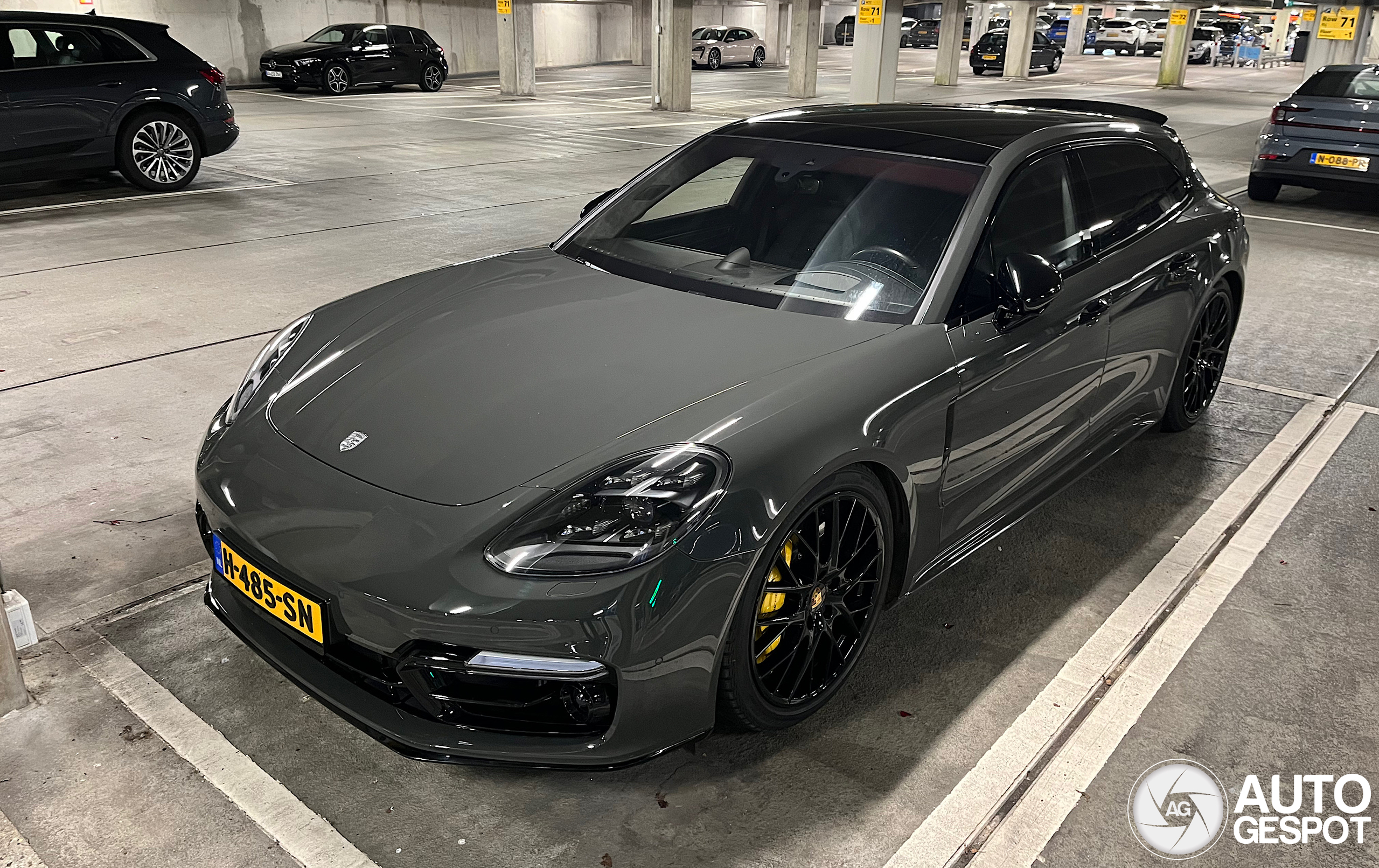 Porsche 971 Panamera Turbo S E-Hybrid Sport Turismo