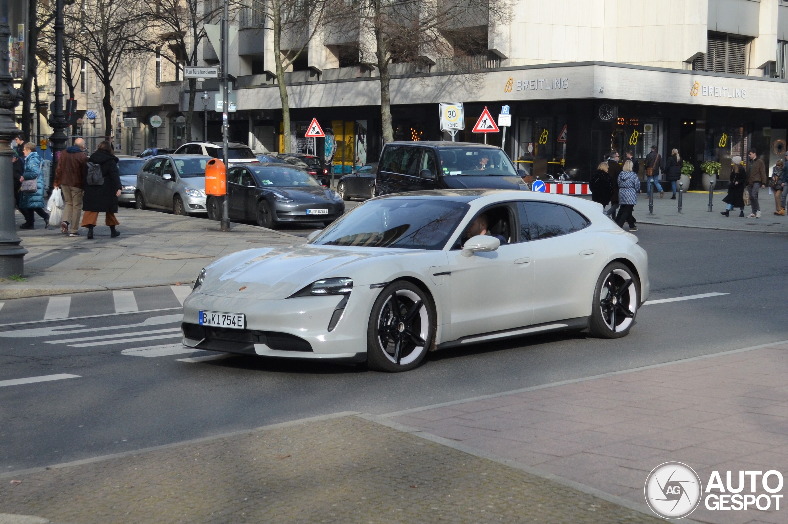 Porsche Taycan Turbo Sport Turismo