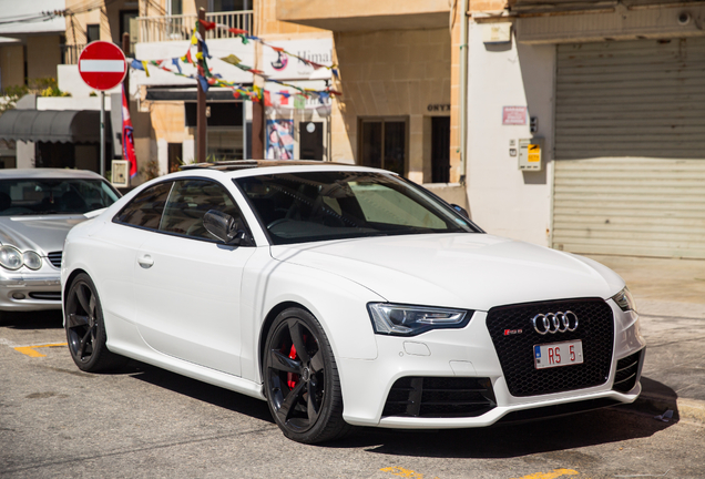 Audi RS5 B8 2012