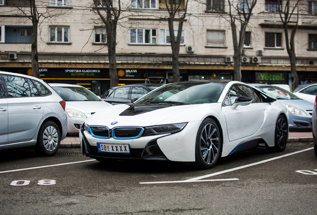 BMW i8