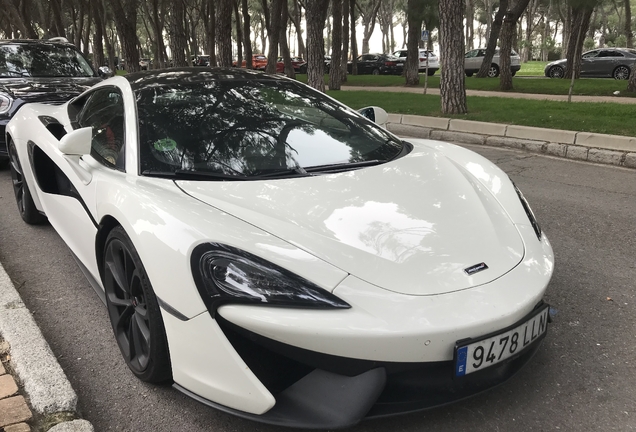 McLaren 570GT