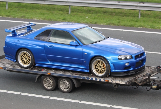 Nissan Skyline R34 GT-R V-Spec II