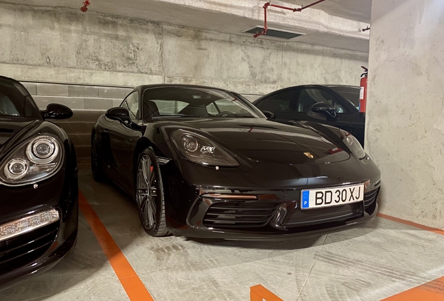 Porsche 718 Cayman S