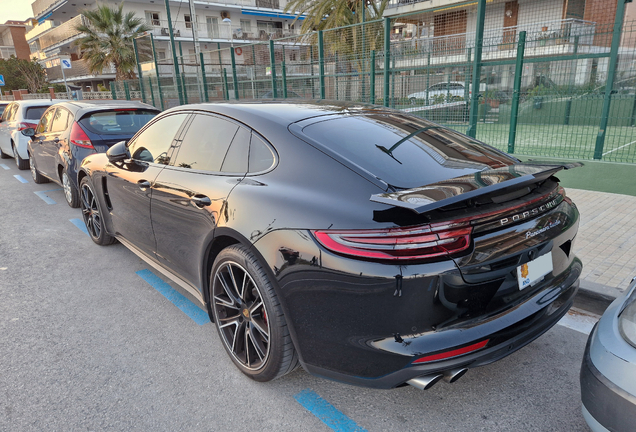 Porsche 971 Panamera Turbo