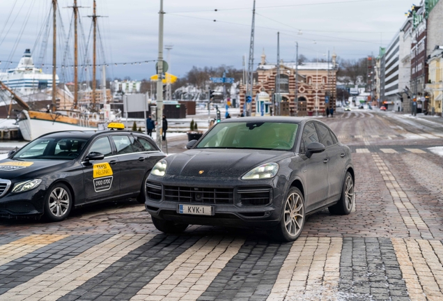 Porsche Cayenne Coupé Turbo S E-Hybrid