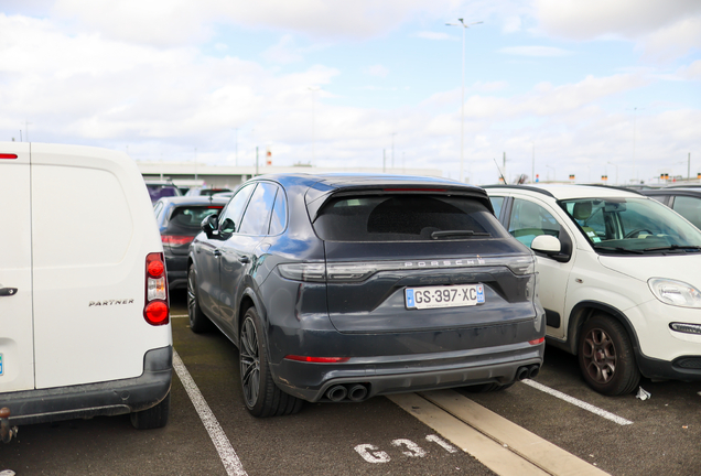 Porsche Cayenne Turbo S E-Hybrid