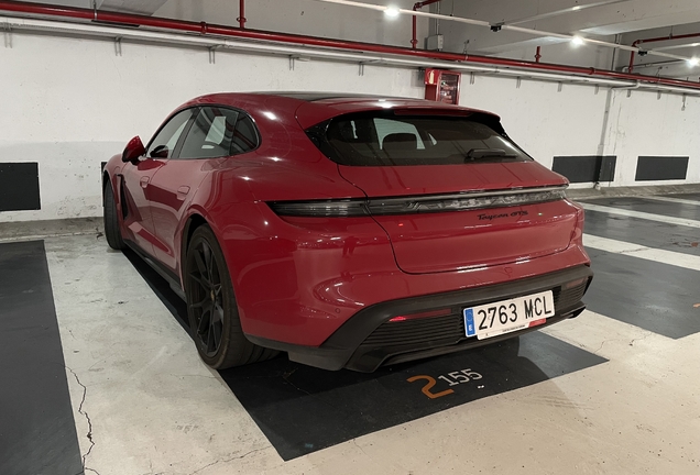 Porsche Taycan GTS Sport Turismo