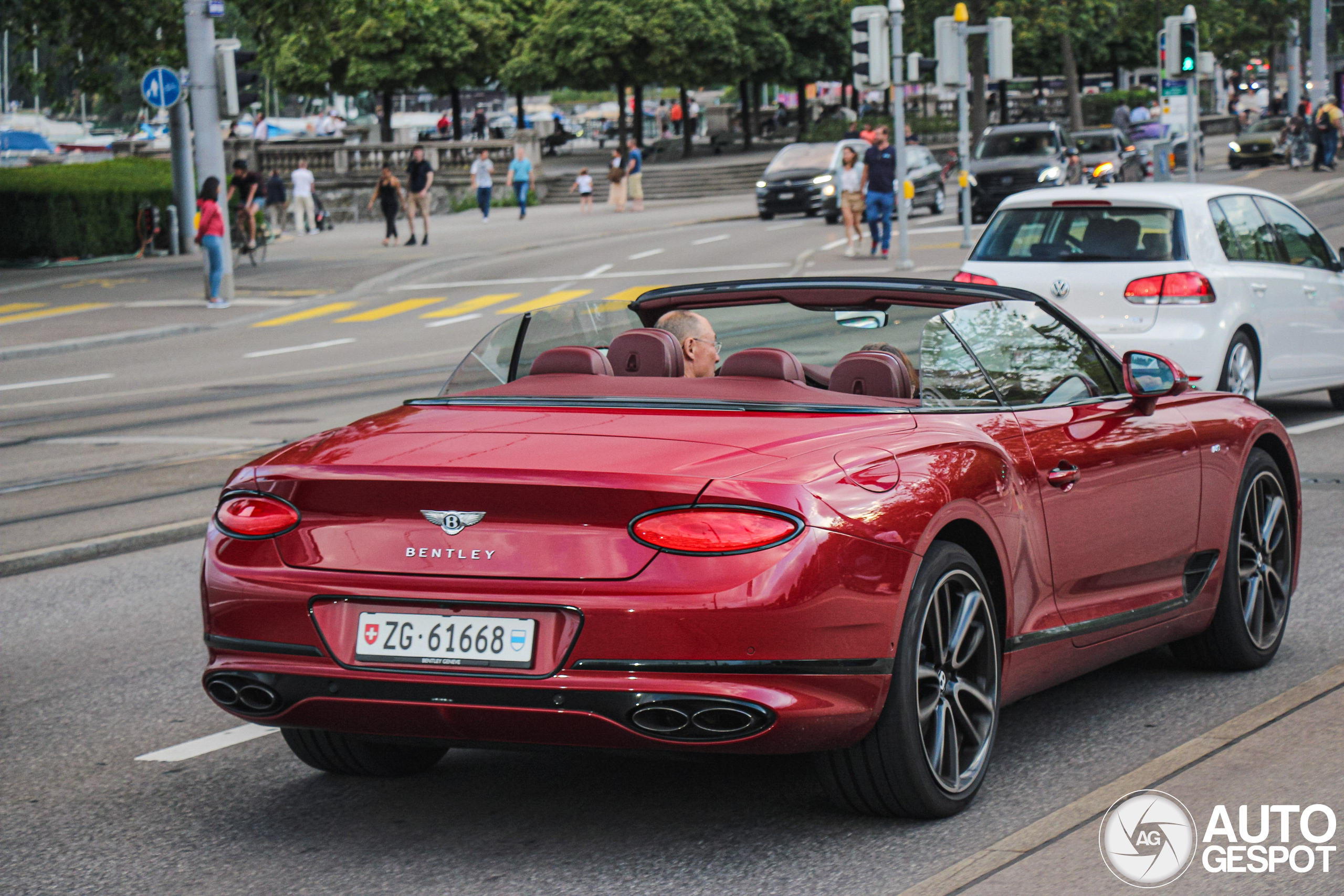 Bentley Continental GTC V8 2020