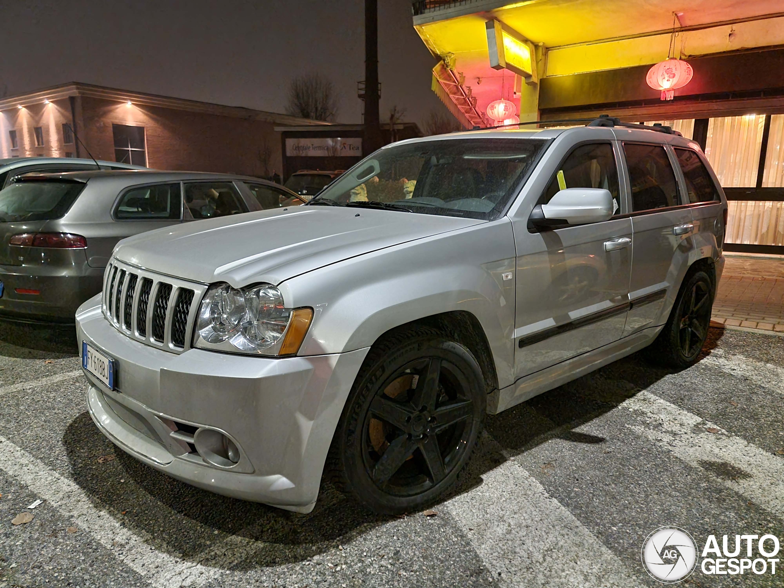 Jeep Grand Cherokee SRT-8 2005