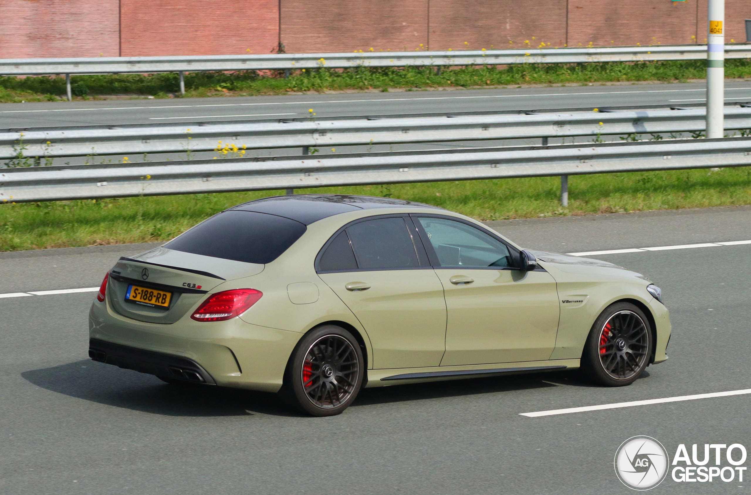 Mercedes-AMG C 63 S W205