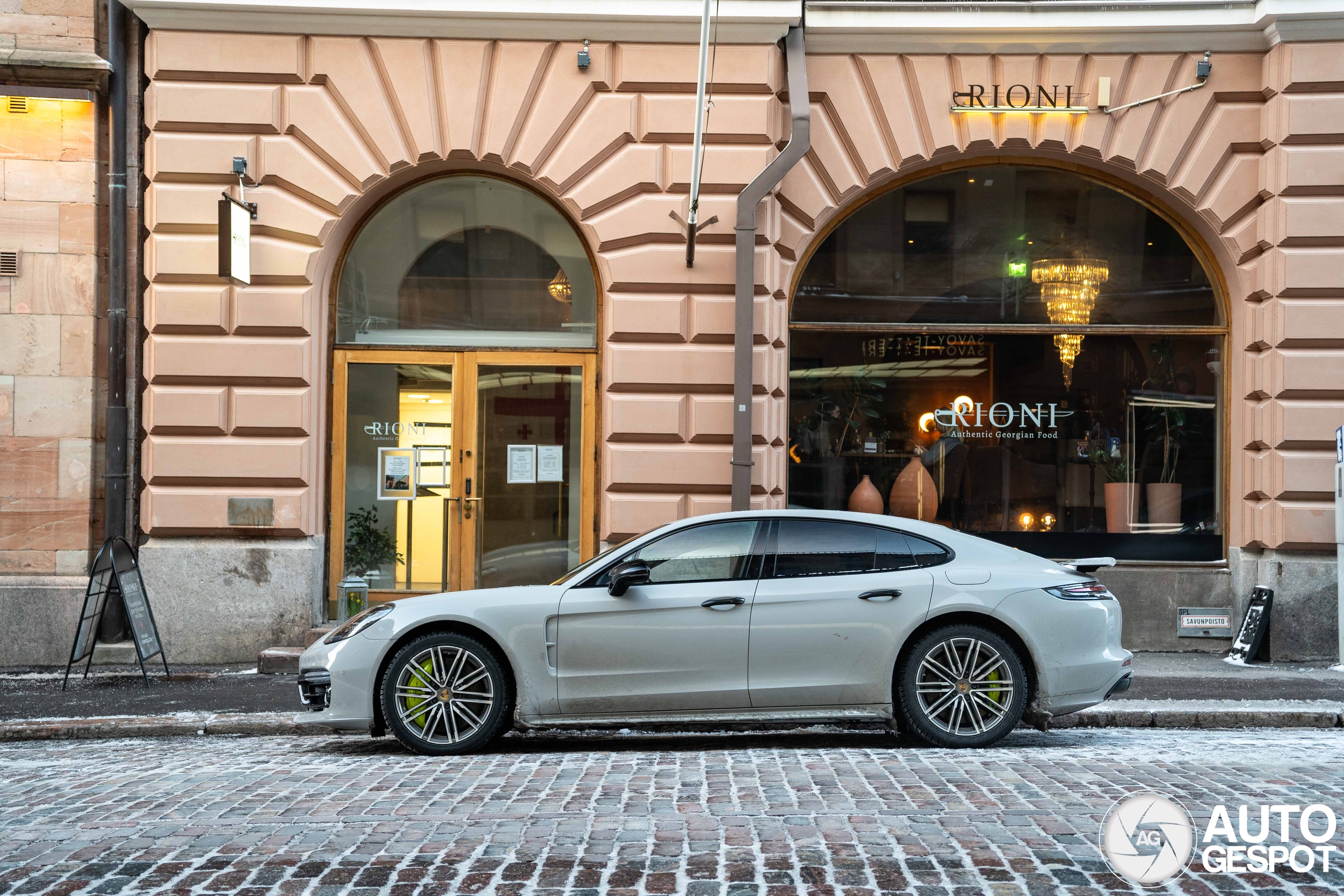 Porsche 971 Panamera Turbo S E-Hybrid