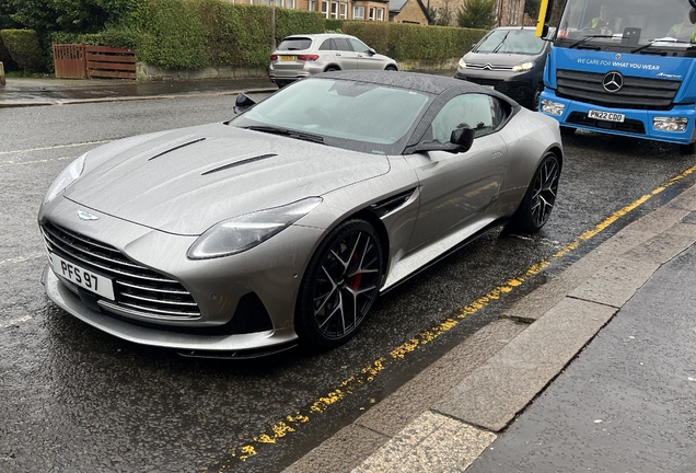 Aston Martin DB12