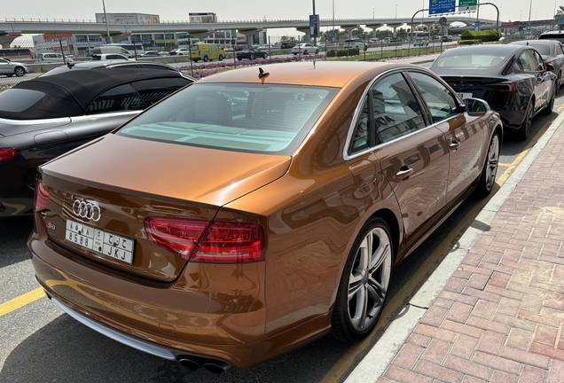 Audi S8 D4