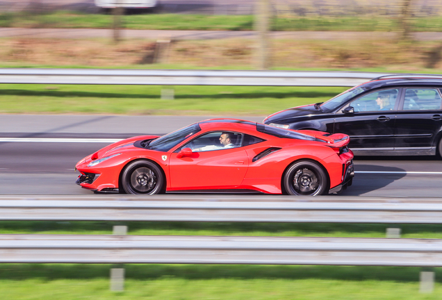 Ferrari 488 Pista