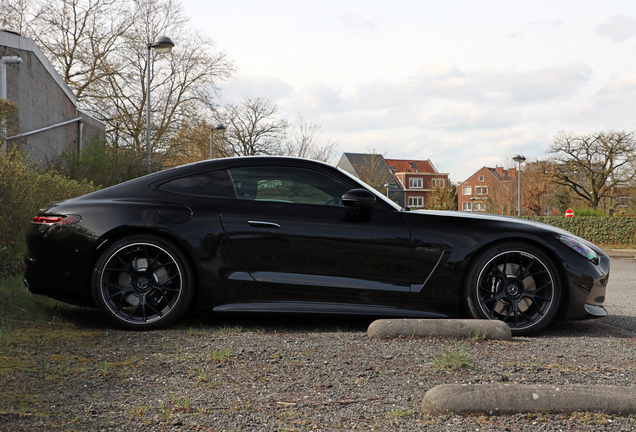 Mercedes-AMG GT 63 C192