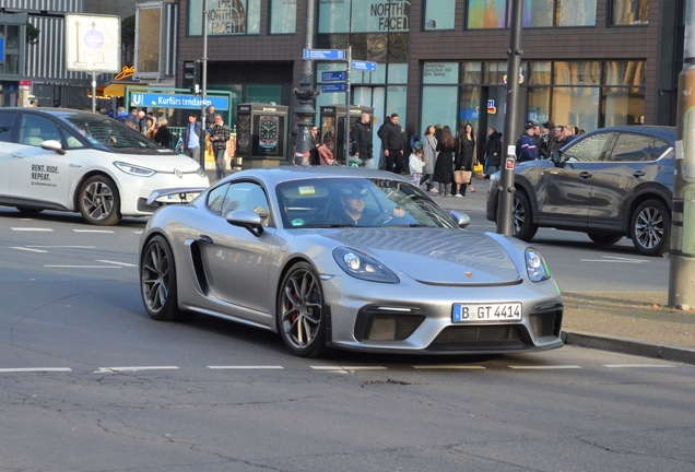 Porsche 718 Cayman GT4